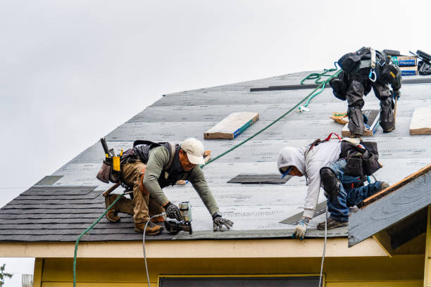 Professional Gutter Installation technician working in Bighorn, MT